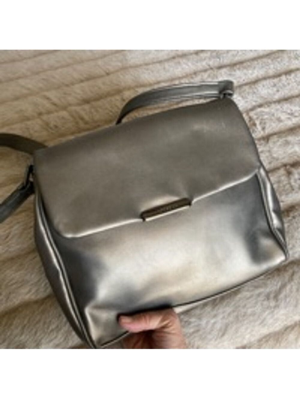Women's Capezio metallic gold/ Gray Shoulder Bag Medium - Picture 3 of 6